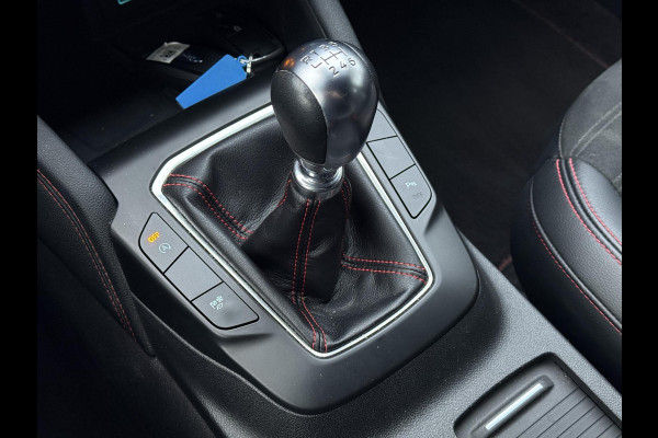 Ford Kuga 1.5 EcoBoost ST-Line X | Trekhaak | Navi | Virtual | Bang & Olufsen |