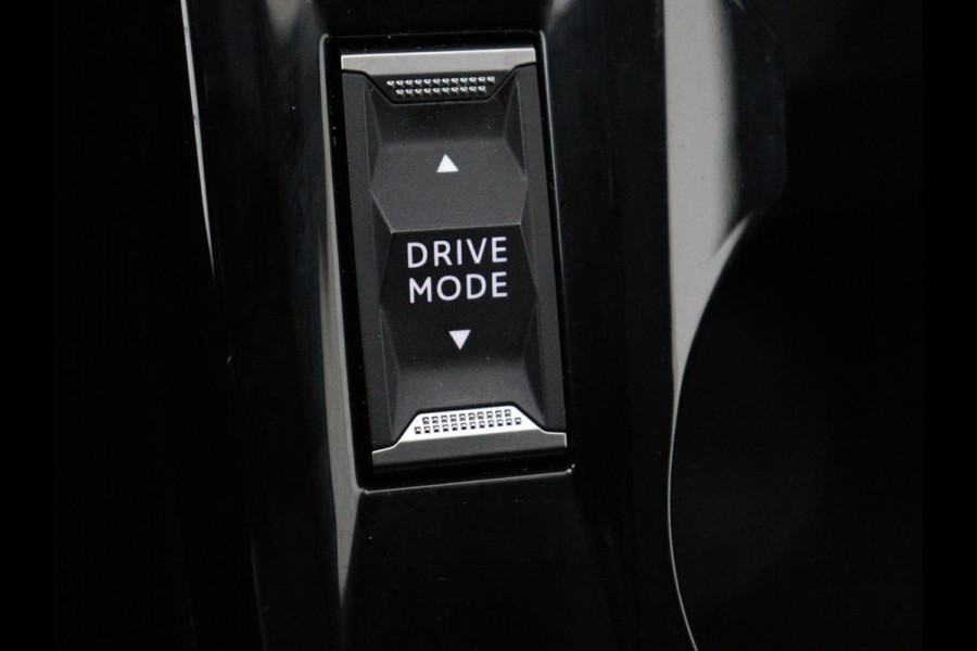 Peugeot e-2008 EV Blue Lease Allure 50 kWh | SOH 92% | 3 Fase | Carplay | Half leder | Adaptive cruise | Camera | Digital Cockpit | Full LED | Climate control | Navigatie | Bluetooth