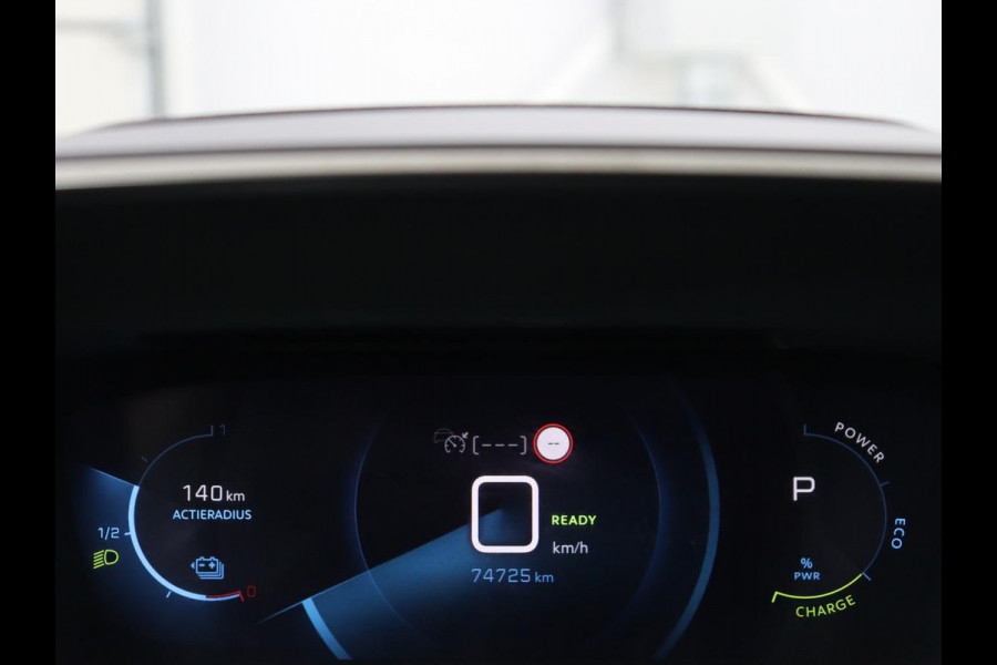Peugeot e-2008 EV Blue Lease Allure 50 kWh | SOH 92% | 3 Fase | Carplay | Half leder | Adaptive cruise | Camera | Digital Cockpit | Full LED | Climate control | Navigatie | Bluetooth
