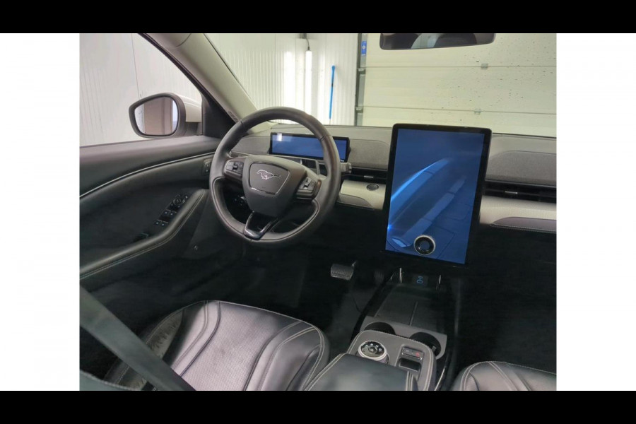 Ford Mustang Mach-E Aut. 75 kWh Technology+ | Trekhaak | Panorama | Leder | B&O Sound |