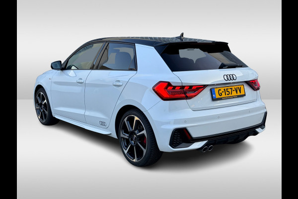 Audi A1 Sportback 40 TFSI S Line edition one / Navigatie / Keyless / Virtual Cockpit / 18'' / Parkeerhulp achter / Stoelverwarming / LED Koplampen / DAB / ACC