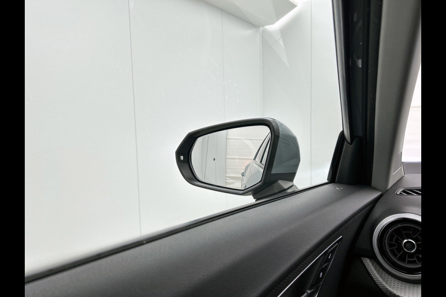 Audi Q2 30 TFSI Business Edition (PANORAMADAK, VIRTUAL, CLIMA, LED, PDC, CAMERA, 1e EIGENAAR, GOED ONDERHOUDEN)