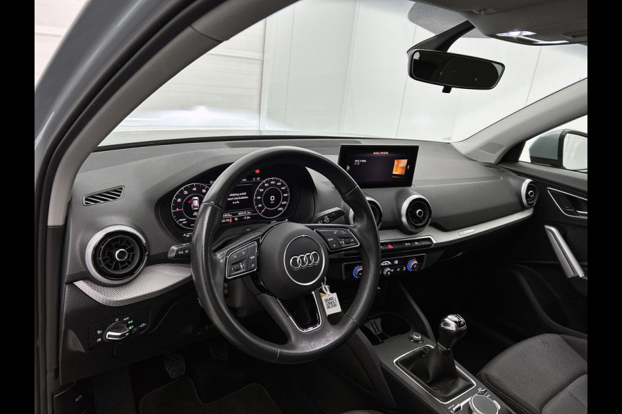 Audi Q2 30 TFSI Business Edition (PANORAMADAK, VIRTUAL, CLIMA, LED, PDC, CAMERA, 1e EIGENAAR, GOED ONDERHOUDEN)