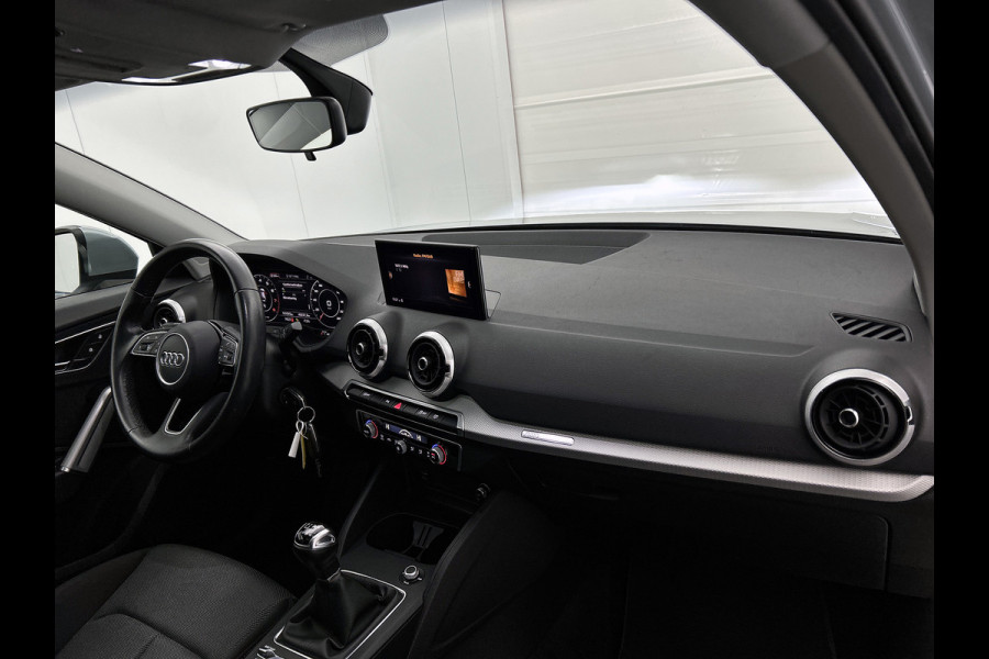 Audi Q2 30 TFSI Business Edition (PANORAMADAK, VIRTUAL, CLIMA, LED, PDC, CAMERA, 1e EIGENAAR, GOED ONDERHOUDEN)