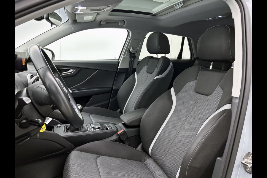 Audi Q2 30 TFSI Business Edition (PANORAMADAK, VIRTUAL, CLIMA, LED, PDC, CAMERA, 1e EIGENAAR, GOED ONDERHOUDEN)