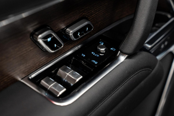 Land Rover Range Rover 3.0 P510e HSE PHEV *Meridian 3D Surround / Panorama / Stoelventilatie + Massage / Shadow Exterior Pack*