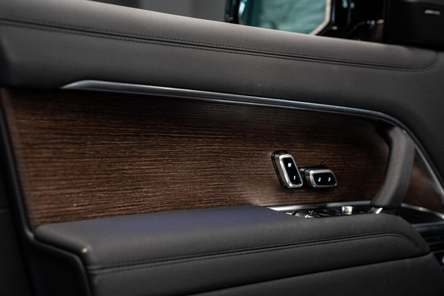Land Rover Range Rover 3.0 P510e HSE PHEV *Meridian 3D Surround / Panorama / Stoelventilatie + Massage / Shadow Exterior Pack*