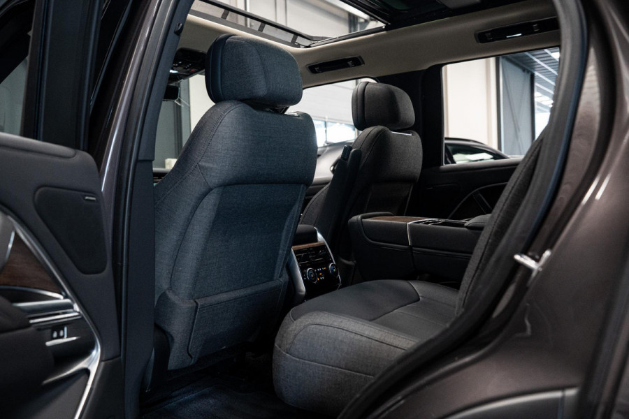 Land Rover Range Rover 3.0 P510e HSE PHEV *Meridian 3D Surround / Panorama / Stoelventilatie + Massage / Shadow Exterior Pack*