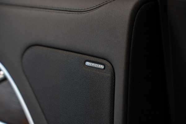 Land Rover Range Rover 3.0 P510e HSE PHEV *Meridian 3D Surround / Panorama / Stoelventilatie + Massage / Shadow Exterior Pack*