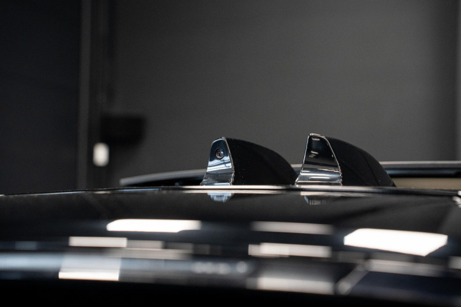 Land Rover Range Rover 3.0 P510e HSE PHEV *Meridian 3D Surround / Panorama / Stoelventilatie + Massage / Shadow Exterior Pack*