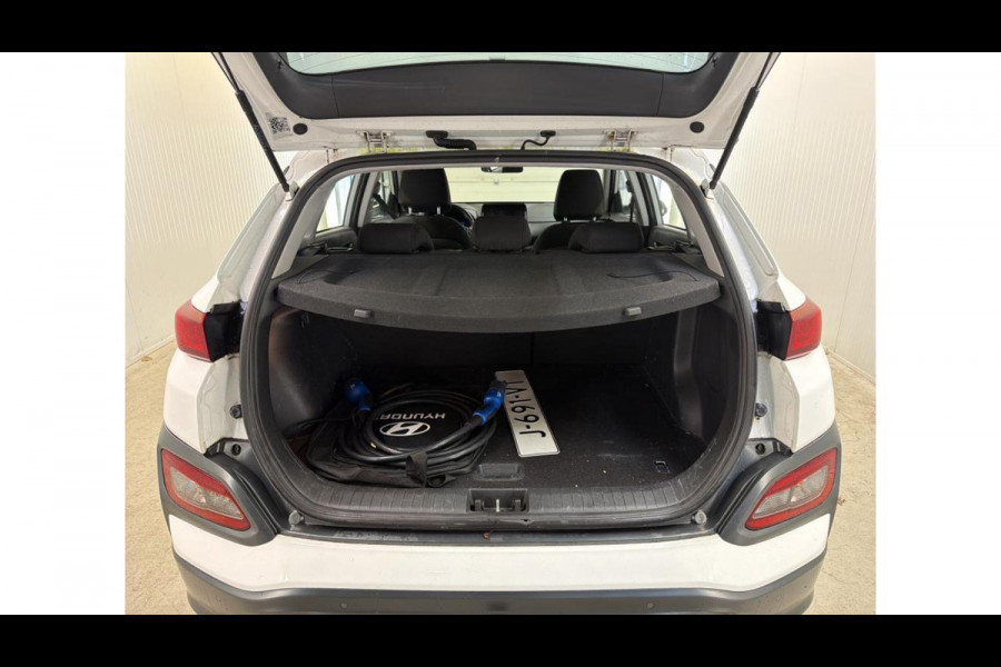 Hyundai Kona Aut. EV Comfort 64 kWh 3-Phase | Navi | Camera | Krell Sound |
