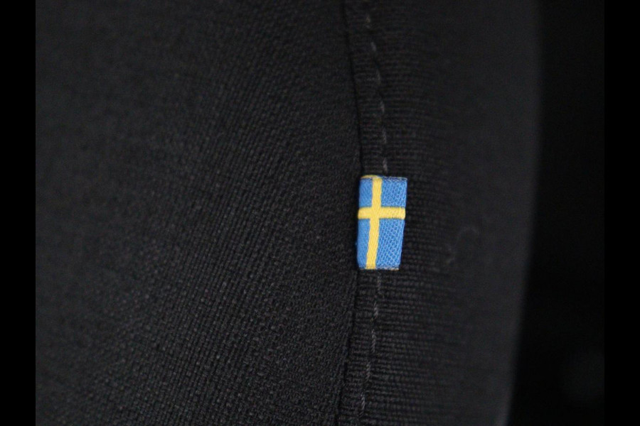 Volvo V60 2.0 T6 Recharge AWD Business Pro | Trekhaak | 360 Camera | Adaptive Cruise | Navigatie | Carplay | Full LED | PHEV | Plug In