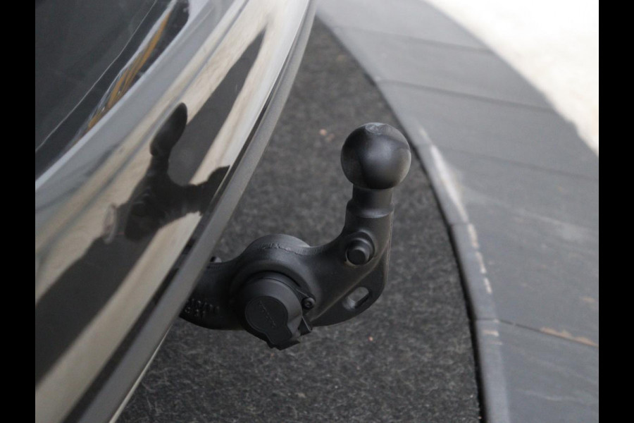 Volvo V60 2.0 T6 Recharge AWD Business Pro | Trekhaak | 360 Camera | Adaptive Cruise | Navigatie | Carplay | Full LED | PHEV | Plug In