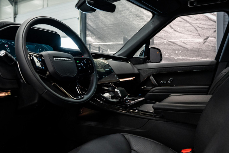 Land Rover Range Rover Sport 3.0 P460e Dynamic SE PHEV *Meridian / Stoelventilatie / Panorama / Black Exterior Pack / Keyless / 5 JAAR GARANTIE*