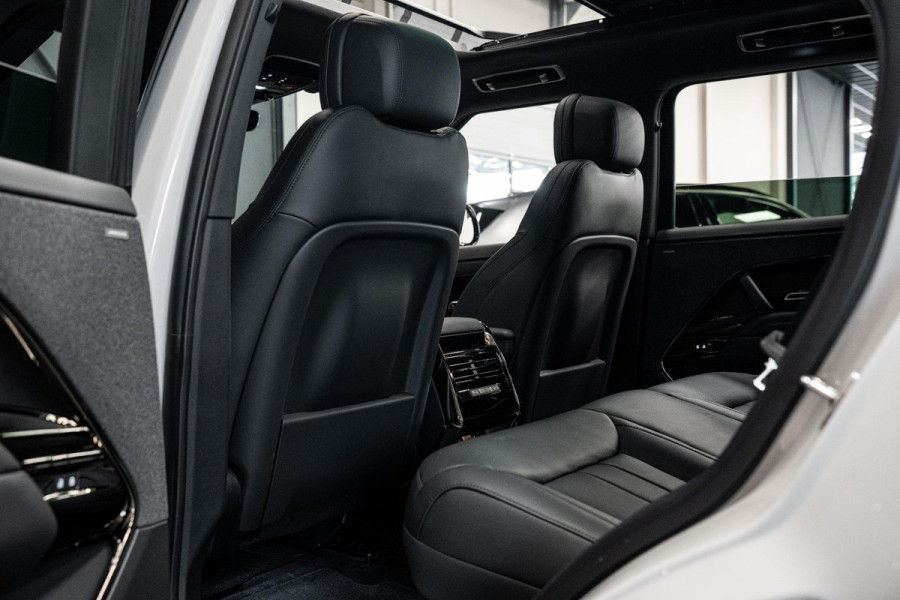 Land Rover Range Rover Sport 3.0 P460e Dynamic SE PHEV *Meridian / Stoelventilatie / Panorama / Black Exterior Pack / Keyless / 5 JAAR GARANTIE*