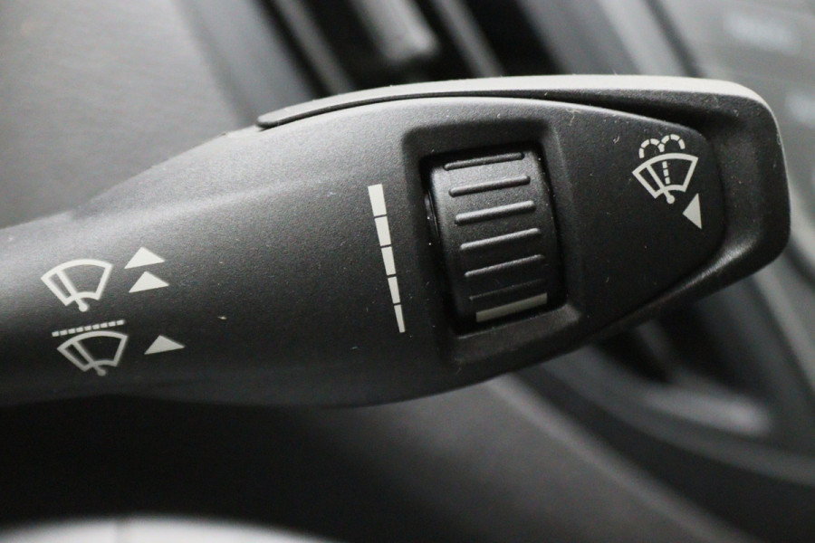 Ford Transit Courier 1.0 Trend EcoBoost S&S Airco, Stoelverwarming, Bluetooth, PDC