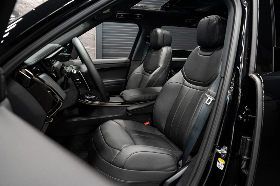 Land Rover Range Rover Sport 3.0 P460e Dynamic SE PHEV *Meridian / Stoelventilatie / Panorama / Black Exterior Pack / Keyless / 5 JAAR GARANTIE*