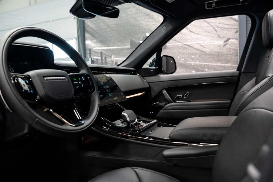 Land Rover Range Rover Sport 3.0 P460e Dynamic SE PHEV *Meridian / Stoelventilatie / Panorama / Black Exterior Pack / Keyless / 5 JAAR GARANTIE*