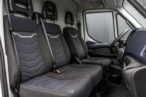 Iveco Daily **35S14V 2.3 L2H2 | Automaat | Euro 6 | Cruise | Climate | 3500 KG Trekgewicht | Trekhaak**