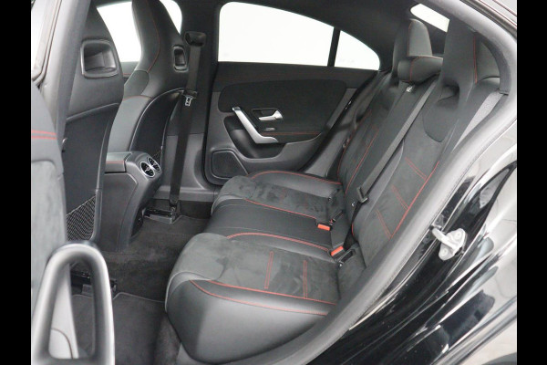 Mercedes-Benz CLA-Klasse 250 e Bns Sol AMG Ld | Stoelverwarming | Widescreen | Sfeerverlichting | Full LED | Park Assist | Camera | Navigatie | Half leder