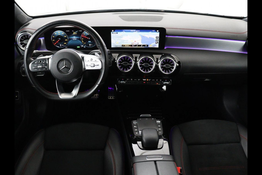 Mercedes-Benz CLA-Klasse 250 e Bns Sol AMG Ld | Stoelverwarming | Widescreen | Sfeerverlichting | Full LED | Park Assist | Camera | Navigatie | Half leder