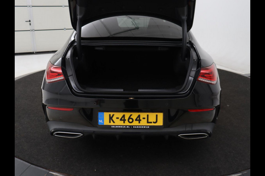 Mercedes-Benz CLA-Klasse 250 e Bns Sol AMG Ld | Stoelverwarming | Widescreen | Sfeerverlichting | Full LED | Park Assist | Camera | Navigatie | Half leder
