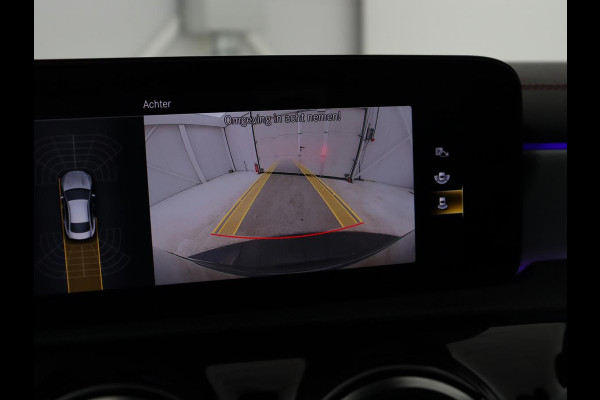 Mercedes-Benz CLA-Klasse 250 e Bns Sol AMG Ld | Stoelverwarming | Widescreen | Sfeerverlichting | Full LED | Park Assist | Camera | Navigatie | Half leder