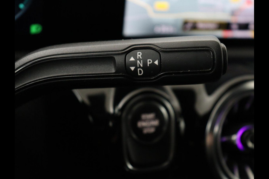 Mercedes-Benz CLA-Klasse 250 e Bns Sol AMG Ld | Stoelverwarming | Widescreen | Sfeerverlichting | Full LED | Park Assist | Camera | Navigatie | Half leder