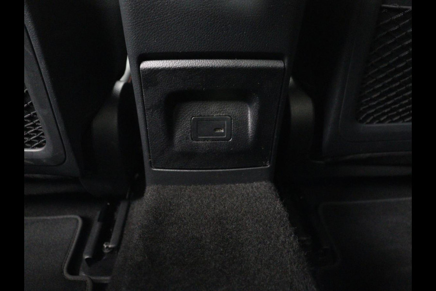 Mercedes-Benz CLA-Klasse 250 e Bns Sol AMG Ld | Stoelverwarming | Widescreen | Sfeerverlichting | Full LED | Park Assist | Camera | Navigatie | Half leder