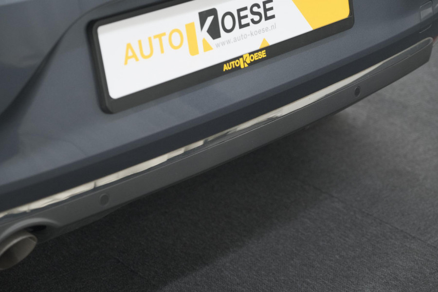 Renault Clio TCe 130 EDC Intens |  Allseason banden | Camera | Navigatie | Parkeersensoren