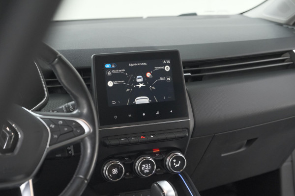 Renault Clio TCe 130 EDC Intens |  Allseason banden | Camera | Navigatie | Parkeersensoren