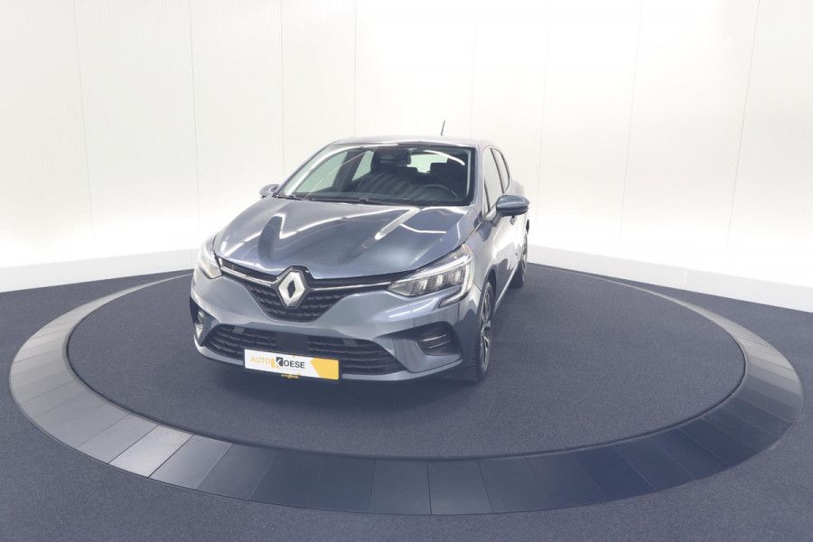 Renault Clio TCe 130 EDC Intens |  Allseason banden | Camera | Navigatie | Parkeersensoren