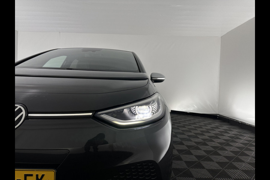 Volkswagen ID.3 First Max 58 kWh [ 3-Fase-11kW ] {SOH-87%} (INCL-BTW) *HEATPUMP | PANO | HEAD-UP | ADAPTIVE-CRUISE | IQ-LIGHTS | BLINDSPOT | CAMERA | KEYLESS | MICROFIBRE | AMBIENTLIGHT | NAVI-FULLMAP | DAB+ | ECC | HEATED-SPORTSEATS | DIGI-COCKPIT |