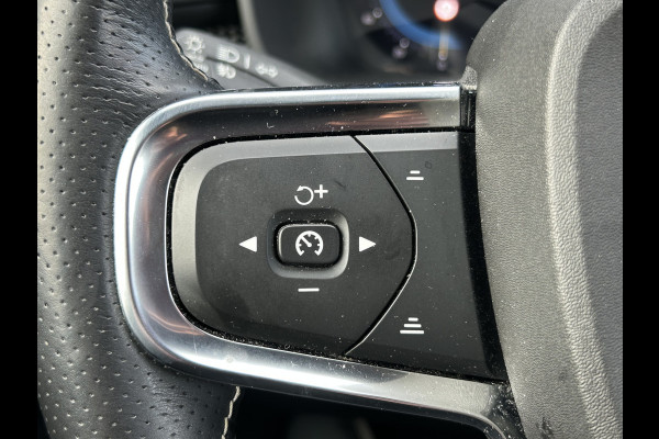 Volvo XC40 BWJ 2020 | Recharge 300KW AWD R-Design | TREKHAAK | STOEL&STUUR VERW | CAMERA A | LEDER/ALCANTARA | CLIMA | NAVI | CAMERA | LED | PDC | CARPLAY |