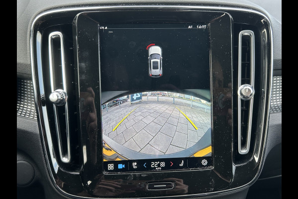Volvo XC40 BWJ 2020 | Recharge 300KW AWD R-Design | TREKHAAK | STOEL&STUUR VERW | CAMERA A | LEDER/ALCANTARA | CLIMA | NAVI | CAMERA | LED | PDC | CARPLAY |