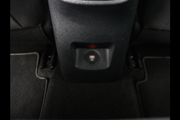 Kia Ceed Sportswagon 1.6 GDI PHEV DynamicLine | Stoel & stuurverwarming | Adaptive Cruise Camera | Navigatie | Xenon | Climate control | Carplay