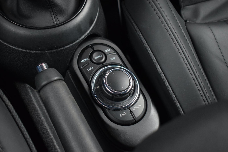 MINI Mini 1.5 Cooper John Cooper Works | Yours | Apple CarPlay | Leer | Camera