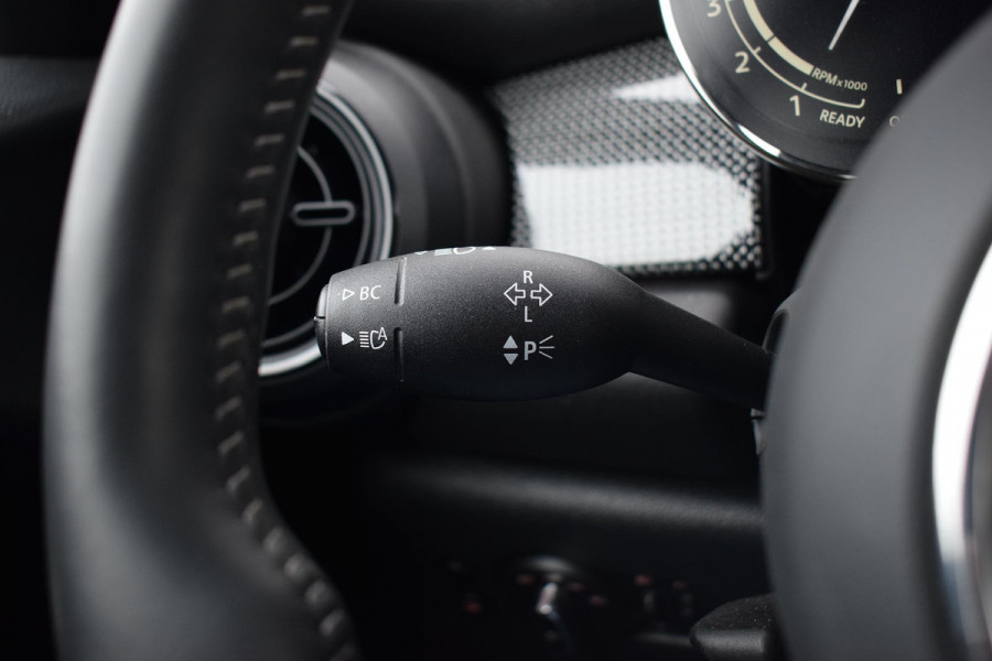 MINI Mini 1.5 Cooper John Cooper Works | Yours | Apple CarPlay | Leer | Camera
