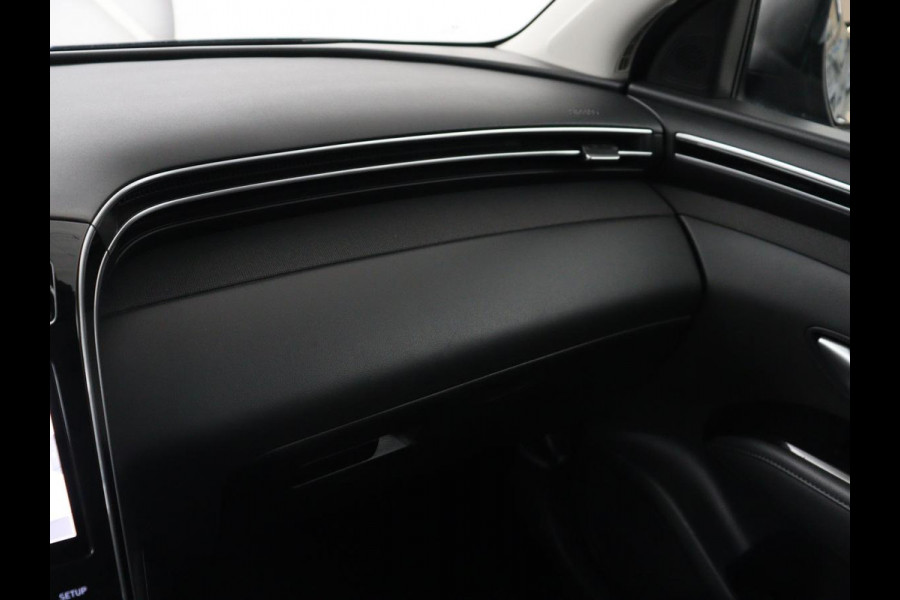 Hyundai Tucson 1.6 T-GDI HEV Comfort Smart | Trekhaak | Stoel & stuurverwarming | Adaptive cruise | Carplay | Camera | Navigatie | Keyless