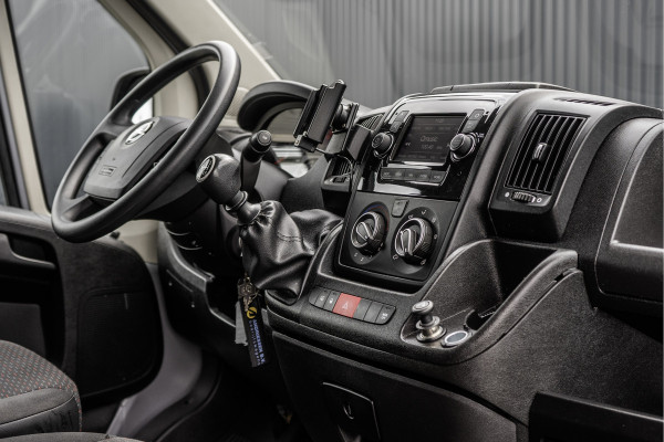 Opel Movano **Bakwagen met laadklep | Euro 6 | 165 PK | Cruise | Camera | Airco**