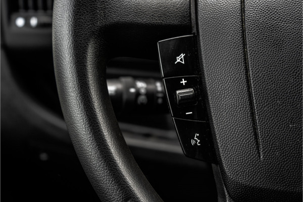 Opel Movano **Bakwagen met laadklep | Euro 6 | 165 PK | Cruise | Camera | Airco**