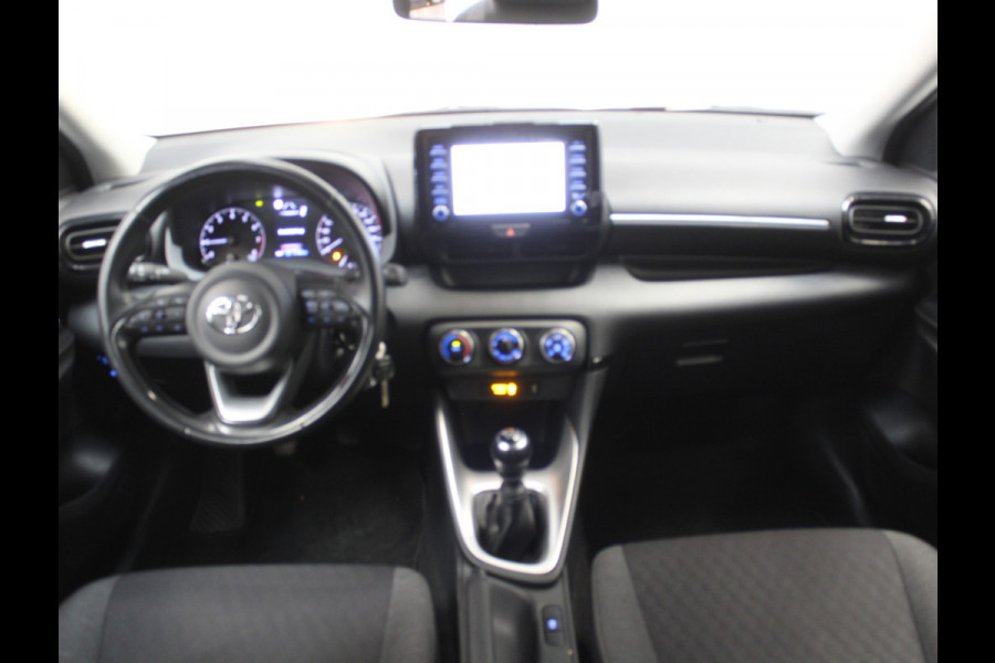 Toyota Yaris 1.5 VVT-i Active CAMERA | AIRCO | CARPLAY | ADAPCRUISE | LED | CV | DAB | ISOFIX