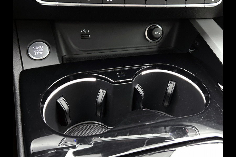 Audi A5 Sportback 35 TFSI Business edition Automaat (GROOT-NAVIGATIE, LED, CARPLAY, SPORTSTOELEN, ELEKT. ACHTERKLEP)