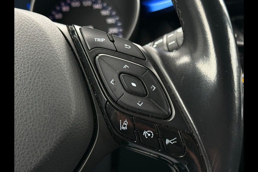 Toyota C-HR 1.8 Hybrid Adventure Bi-Tone JBL|Dealer Onderhouden