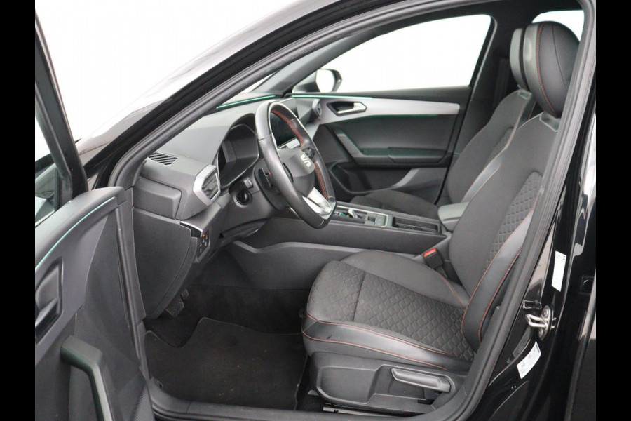 Seat Leon Sportstourer 1.5 eTSI FR Launch Edition | Carplay | Full LED | Adaptive Cruise | Sfeerverlichting | Navigatie | PDC