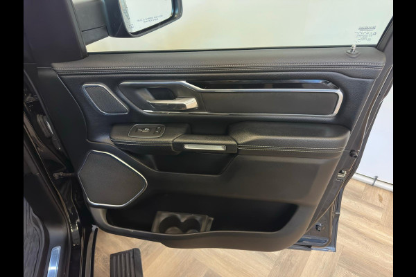 Dodge Ram 1500 5.7 V8 4x4 Crew Cab Limited|PANO|200L|LUCHTVERING|