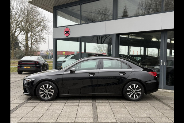 Mercedes-Benz A-Klasse Aut. 180 Sol. Luxury Line | Trekhaak | Camera | Navi |