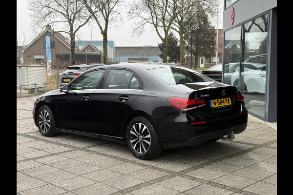 Mercedes-Benz A-Klasse Aut. 180 Sol. Luxury Line | Trekhaak | Camera | Navi |