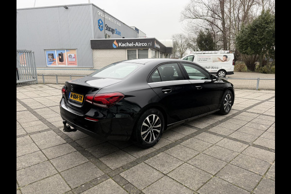 Mercedes-Benz A-Klasse Aut. 180 Sol. Luxury Line | Trekhaak | Camera | Navi |