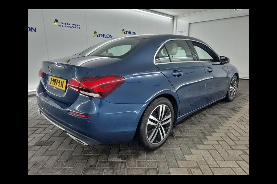 Mercedes-Benz A-Klasse Aut. 180d Business Sol. Luxury Line | Navi | Camera | Sfeer Verlichting |
